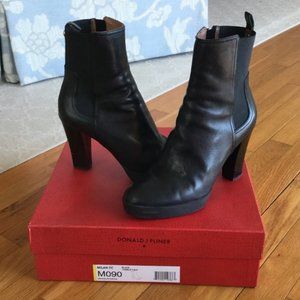 Donald Pliner Black Tumble Calf Boots, size 9
